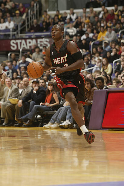 卡恩：阿隆索的体系足球需要特定球员，他的理念不适合皇马（卡恩：阿隆索战术依赖特定球员，其足球理念与皇马不匹配）