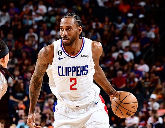 邮报：赫尔城客战斯托克城绝杀后挑衅主场球迷，引发双方冲突（邮报：赫尔城客场绝杀后挑衅斯托克城球迷，双方爆发冲突）