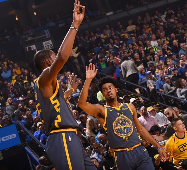 大连英博U21以2-0战胜大连涵瑀，成功冲入下赛季中乙（大连英博U21 2-0力克大连涵瑀，晋级下赛季中乙）