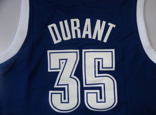 关键回合出现三次攻防转换（关键回合三度攻防易手）