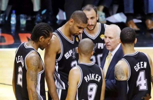 球迷比赛期间骂尤文踢得太烂，斯帕莱蒂回击：你们想怎样？（球迷赛中怒斥尤文表现低迷，斯帕莱蒂回怼：你们还想怎样？）